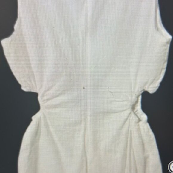 Lillusory white lacy sleeveless dress with circular cutouts each side at waist - Picture 4 of 6